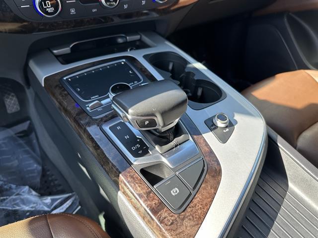 used 2019 Audi Q7 car, priced at $20,990