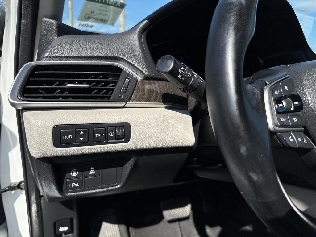 used 2019 Honda Accord Hybrid car, priced at $21,690
