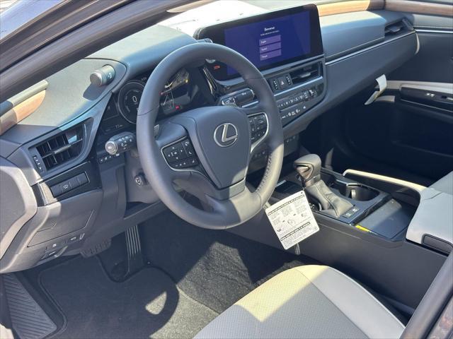 new 2025 Lexus ES 300h car, priced at $51,659