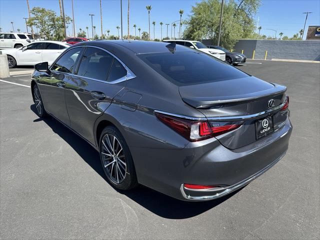 new 2025 Lexus ES 300h car, priced at $51,659