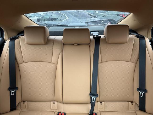 new 2025 Lexus ES 300h car, priced at $53,229