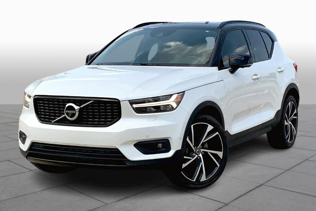 used 2021 Volvo XC40 car, priced at $31,075