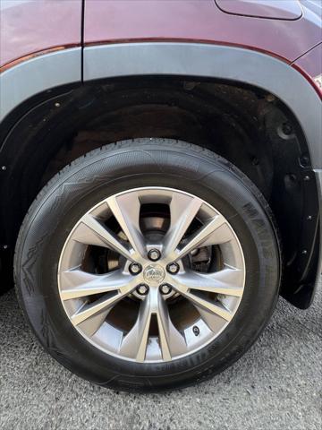 used 2014 Toyota Highlander car, priced at $15,999