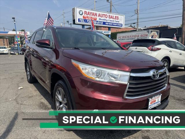 used 2014 Toyota Highlander car, priced at $15,999