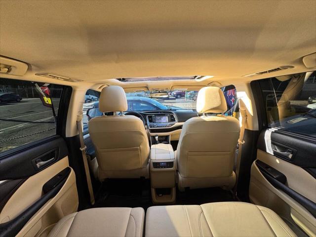 used 2014 Toyota Highlander car, priced at $19,999