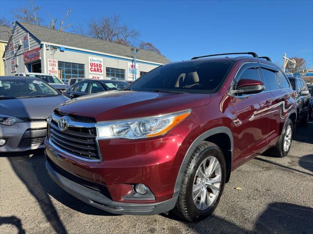 used 2014 Toyota Highlander car, priced at $19,999