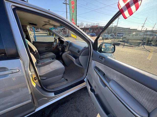 used 2007 Toyota Sienna car, priced at $3,499