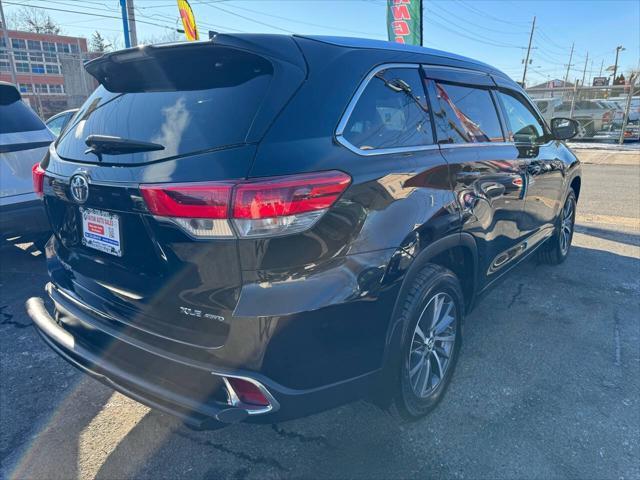 used 2017 Toyota Highlander car, priced at $17,999