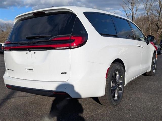 new 2026 Chrysler Pacifica car, priced at $45,560