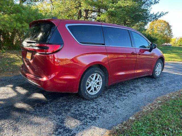 used 2024 Chrysler Pacifica car, priced at $29,995