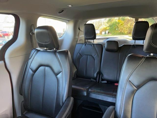 used 2024 Chrysler Pacifica car, priced at $29,995