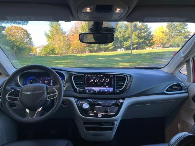 used 2024 Chrysler Pacifica car, priced at $29,995