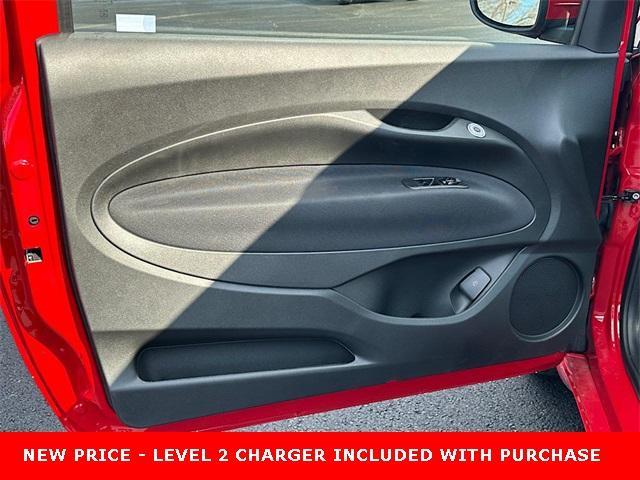 new 2024 FIAT 500e car, priced at $19,995