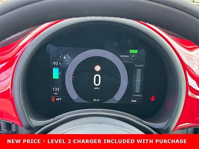 new 2024 FIAT 500e car, priced at $19,995