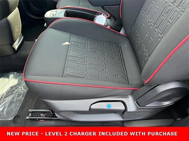 new 2024 FIAT 500e car, priced at $19,995