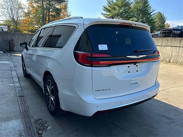 new 2026 Chrysler Pacifica car, priced at $52,785