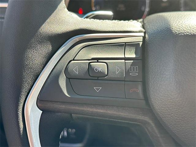 new 2025 Jeep Grand Cherokee car, priced at $45,260