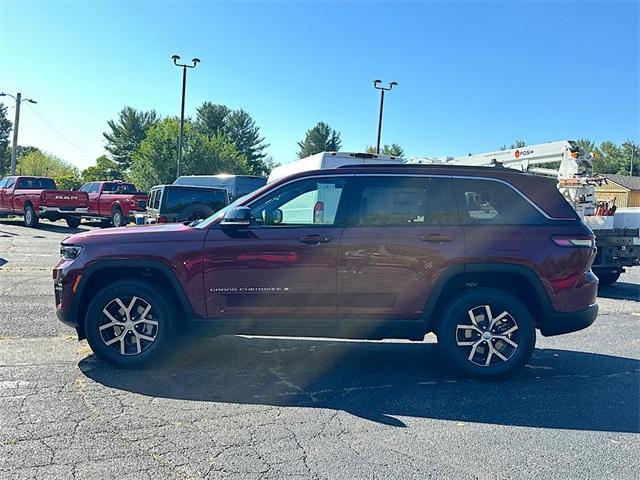 new 2025 Jeep Grand Cherokee car, priced at $45,260