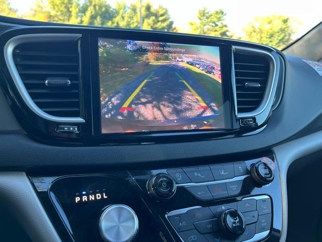 used 2024 Chrysler Pacifica car, priced at $29,995