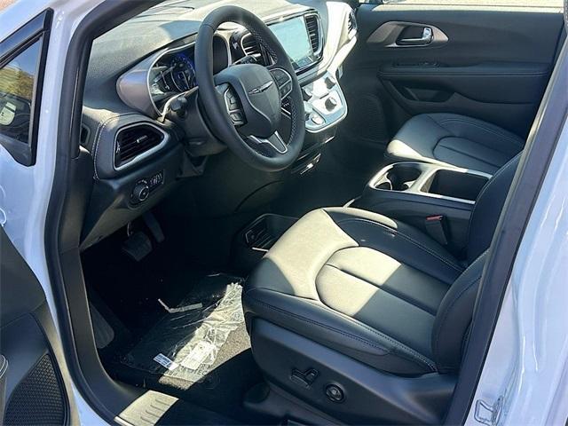 new 2026 Chrysler Pacifica car, priced at $45,460
