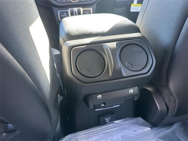 new 2025 Jeep Gladiator car, priced at $47,265