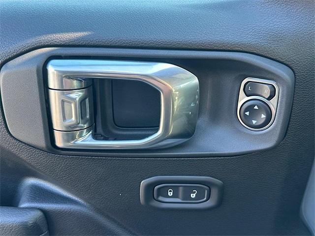 new 2025 Jeep Gladiator car, priced at $47,265