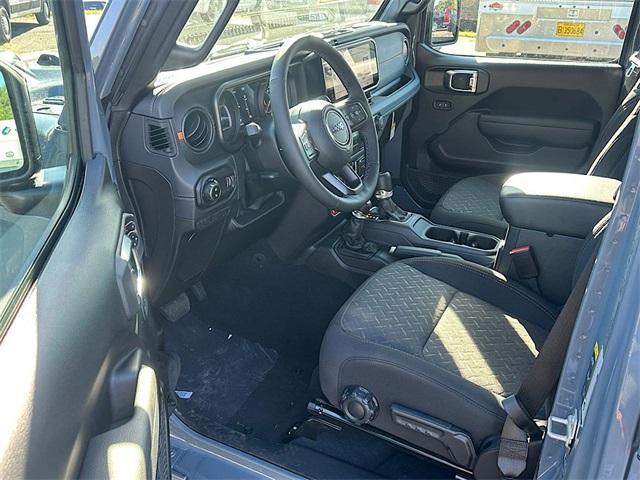 new 2025 Jeep Gladiator car, priced at $47,265