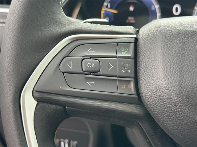 new 2025 Jeep Grand Cherokee L car, priced at $42,280