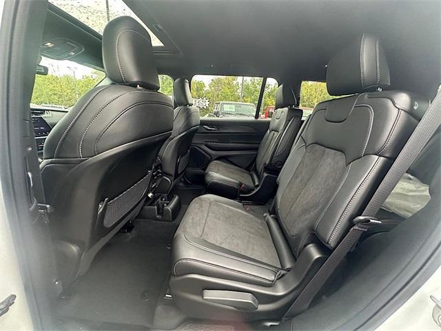 new 2025 Jeep Grand Cherokee L car, priced at $42,280