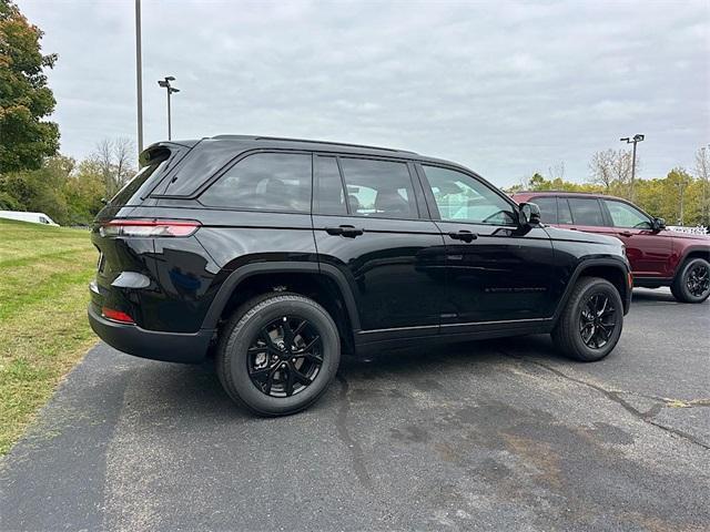 new 2025 Jeep Grand Cherokee car, priced at $41,980