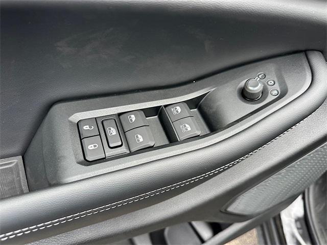 new 2025 Jeep Grand Cherokee car, priced at $41,980