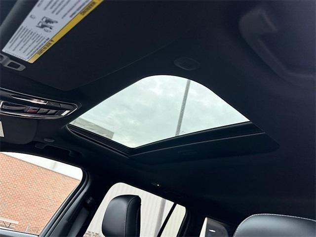 new 2025 Jeep Grand Cherokee car, priced at $41,980