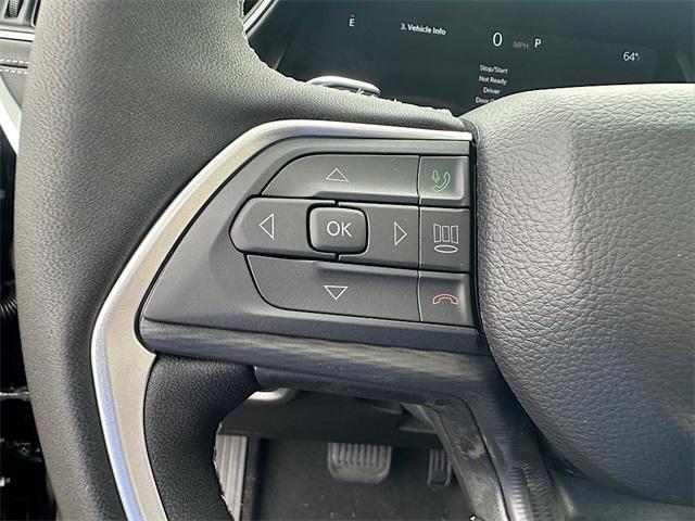 new 2025 Jeep Grand Cherokee car, priced at $41,980