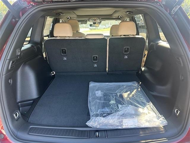 new 2025 Jeep Grand Cherokee car, priced at $43,510