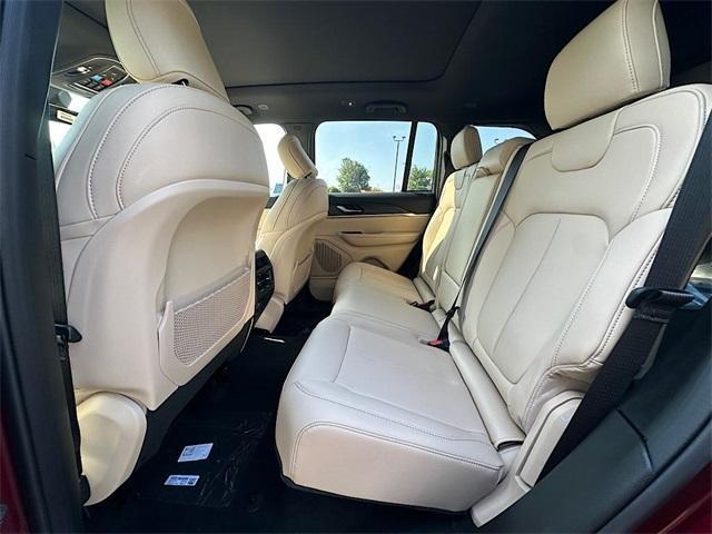 new 2025 Jeep Grand Cherokee car, priced at $43,510