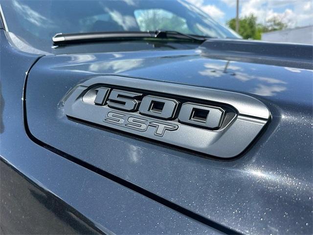 new 2025 Ram 1500 car, priced at $43,995
