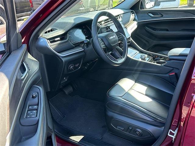 used 2023 Jeep Grand Cherokee car, priced at $31,995