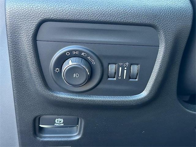 used 2023 Jeep Grand Cherokee car, priced at $31,995