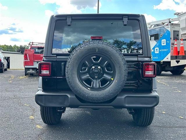 new 2025 Jeep Wrangler car, priced at $37,750