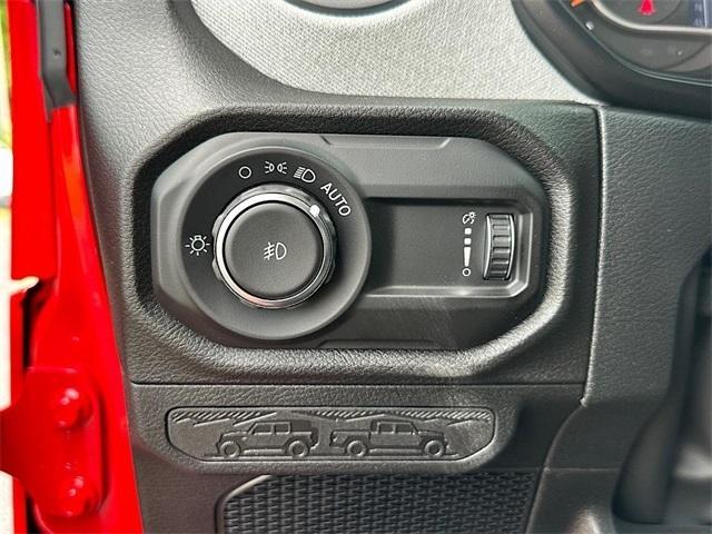 new 2025 Jeep Wrangler car, priced at $44,075