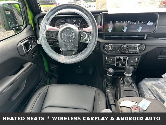 new 2025 Jeep Gladiator car, priced at $41,250