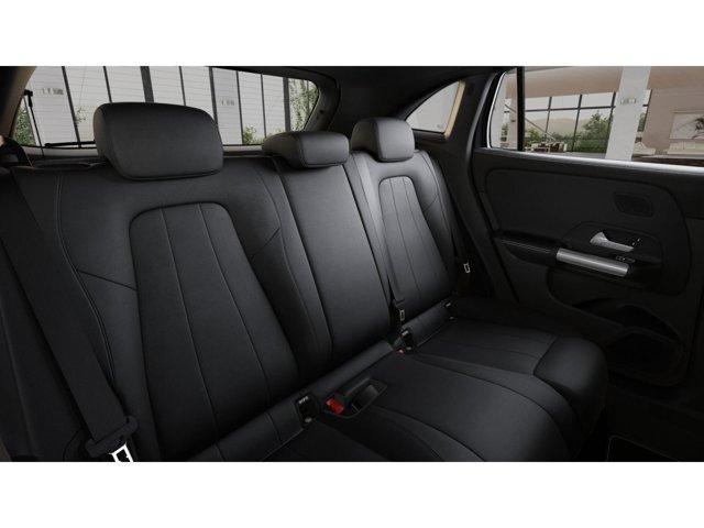 new 2025 Mercedes-Benz GLA 250 car, priced at $47,116
