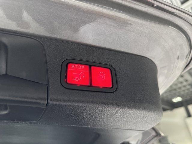 used 2022 Mercedes-Benz GLB 250 car, priced at $32,907