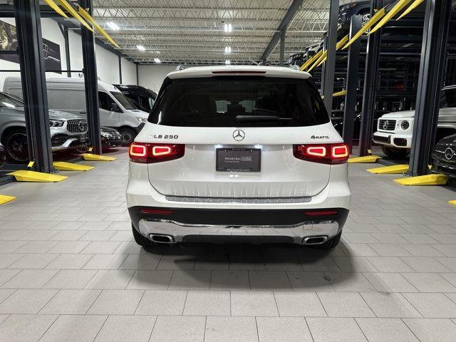 used 2022 Mercedes-Benz GLB 250 car, priced at $30,781