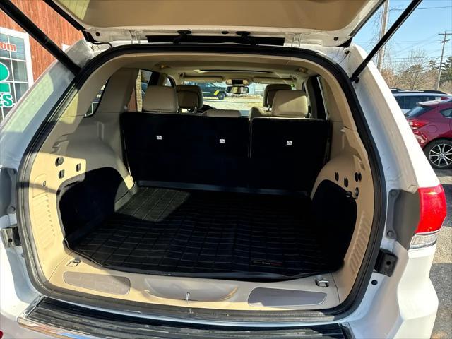 used 2015 Jeep Grand Cherokee car, priced at $12,996