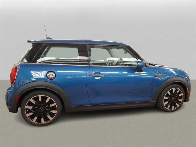 used 2023 MINI Hardtop car, priced at $26,499