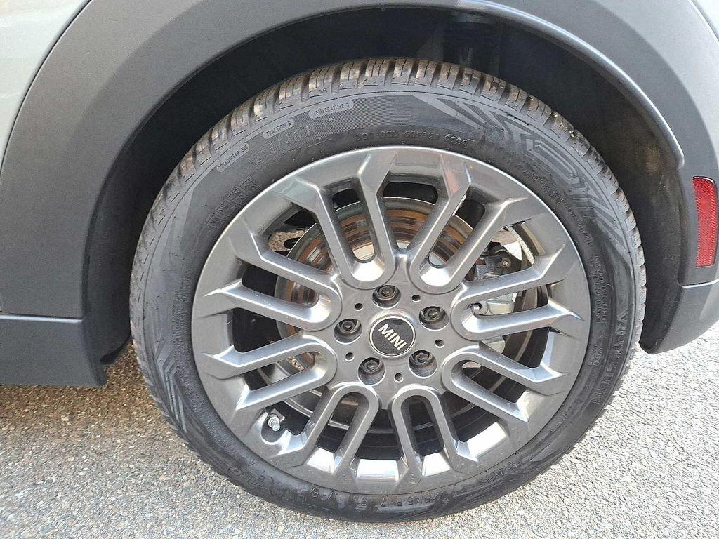 used 2025 MINI Hardtop car, priced at $27,499