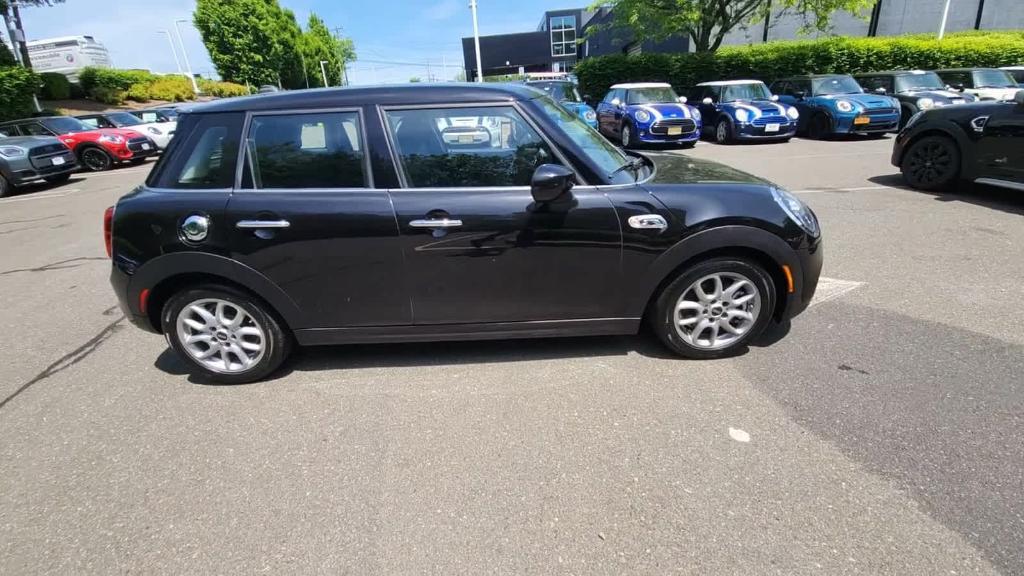 used 2021 MINI Hardtop car, priced at $24,499