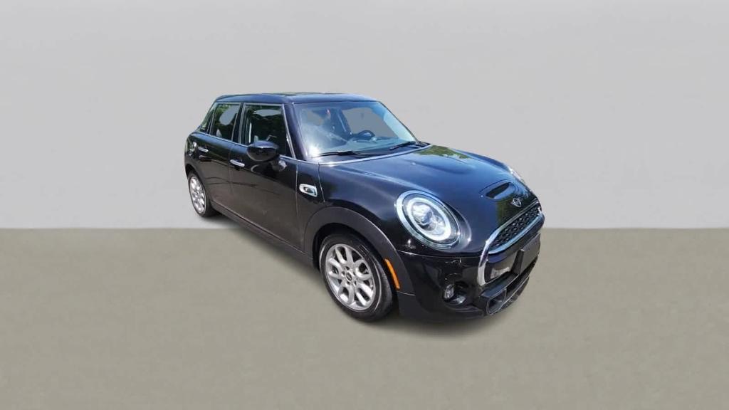 used 2021 MINI Hardtop car, priced at $24,499