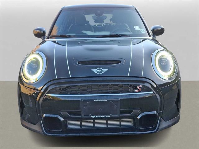 used 2022 MINI Hardtop car, priced at $26,799